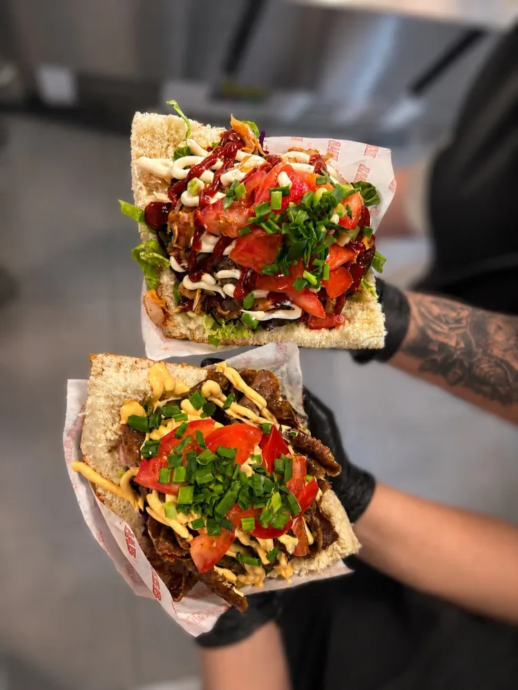 Kebab bułka duży